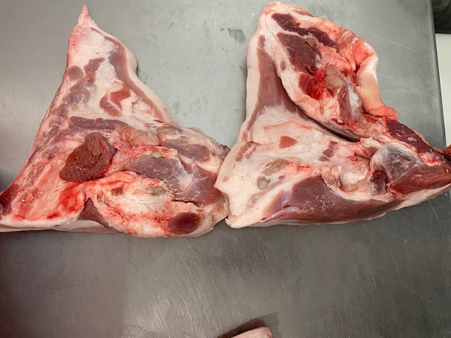 Jowl withneck fat without control cut rind less (Porcine: Iberian)